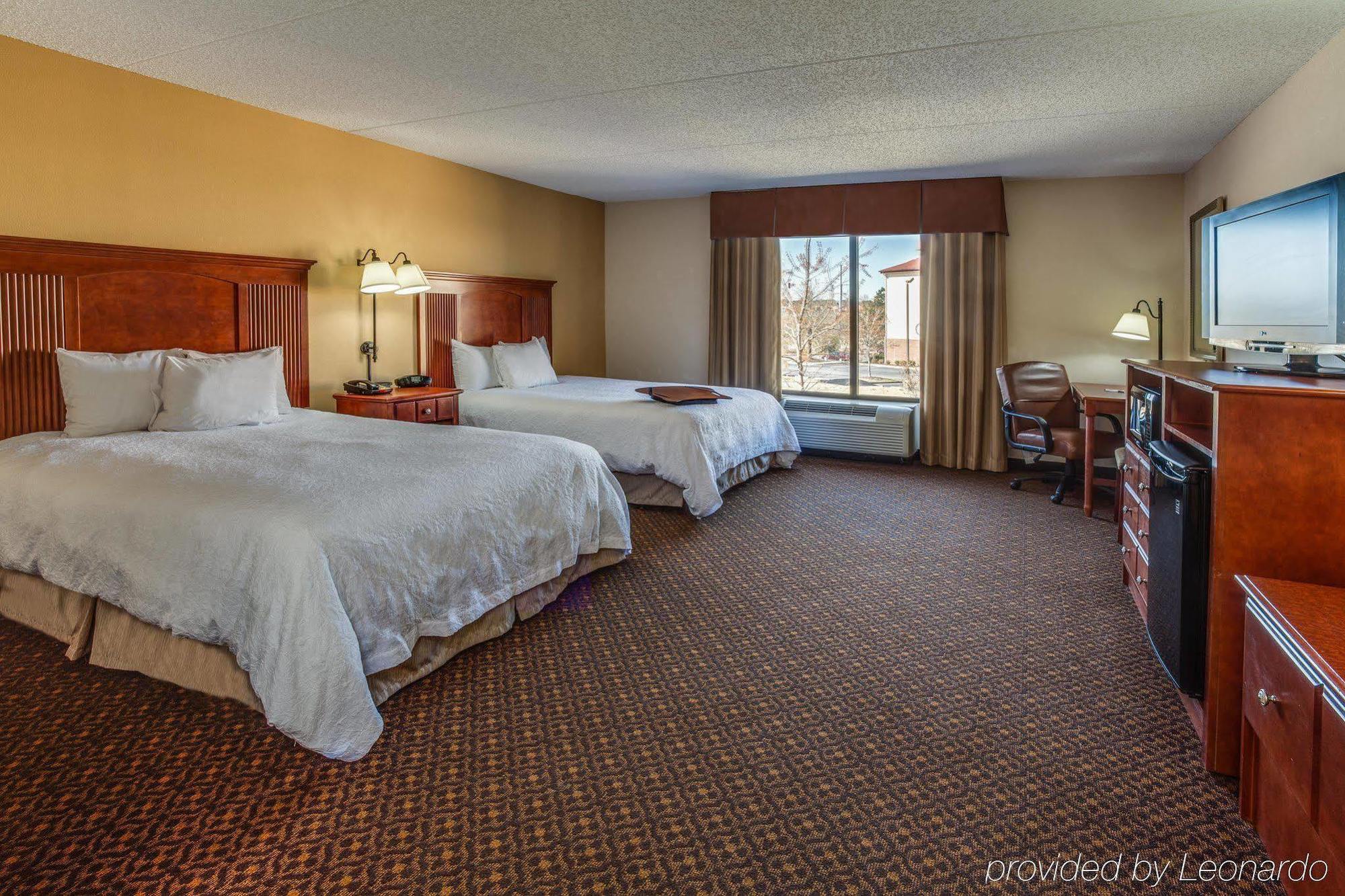 Hotel Hampton & I-75 North 3*